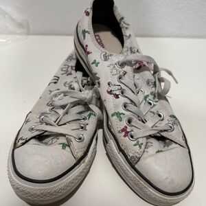 Converse Low Top Chuck Taylor Shoes